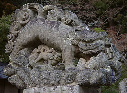 古殿八幡神社の吽