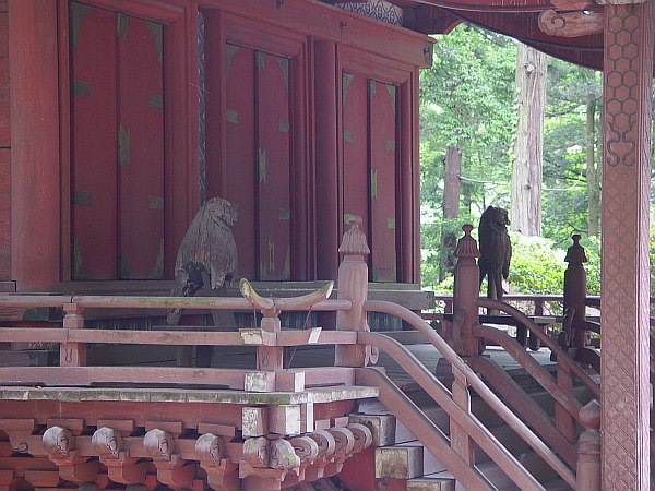 都都古和気神社　奥の木製狛犬